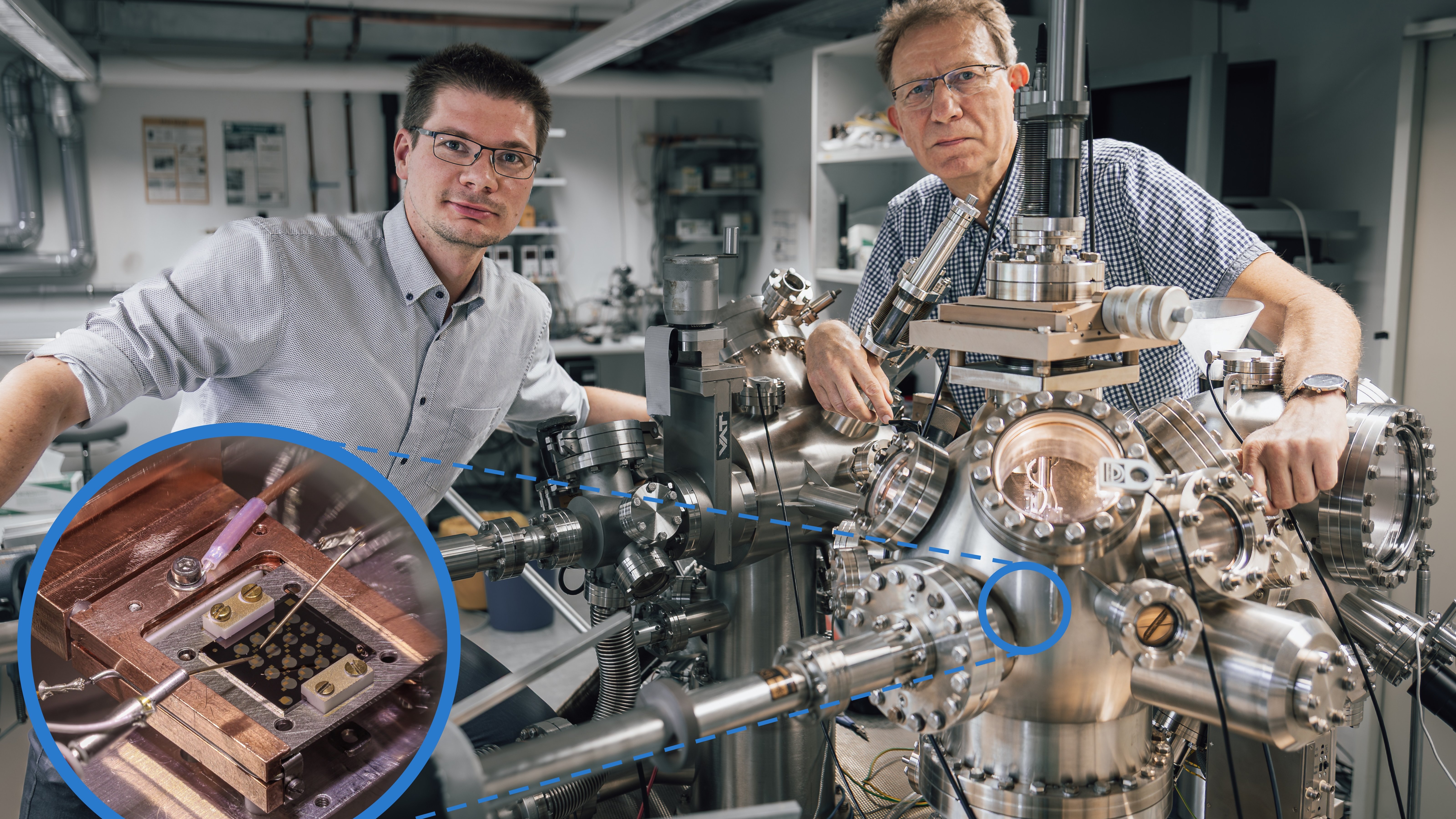 Yurii Radiev and Gregor Witte investigate the internal structure of organic electronics; the inset shows a chip with contacted organic transistors inside the apparatus.
