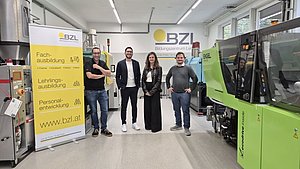 Vertreter des SKZ und des Bildungszentrums Lenzing