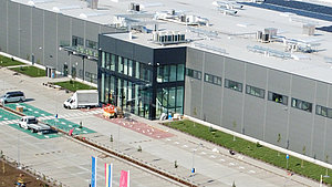 Das neue Werk von VAT Vakuumventile im rumänischen Arad unterstützt die Expansionsstrategie der Gruppe. 