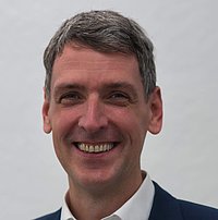 Dr. Günther Schmauz