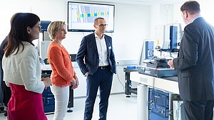 Dr. Nicole Hoffmeister-Kraut bei Polytec