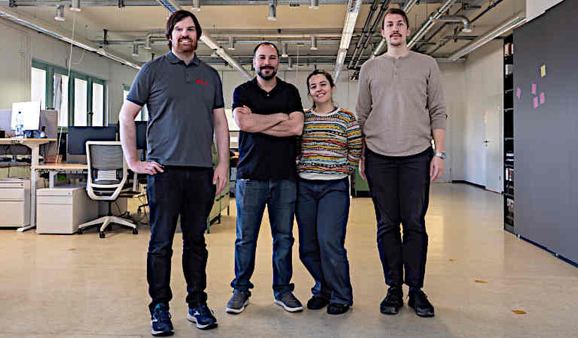 For successfully bringing the combination of ALD and PVD into industrial applications, the Swiss Cluster management team (from left: Kevin Lücke, CTO; Dr. Carlos Guerra, CEO; Gabriela Sanchez, COO; and Bryan Dousse, CPO) received the Swiss Economic Award 2026.