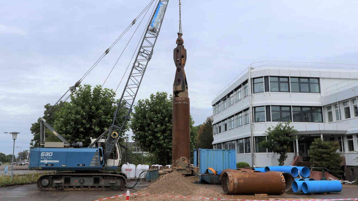 Boreholes with a depth of 23 m were drilled for the geothermal system.