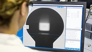 Monitor mit Advance Software