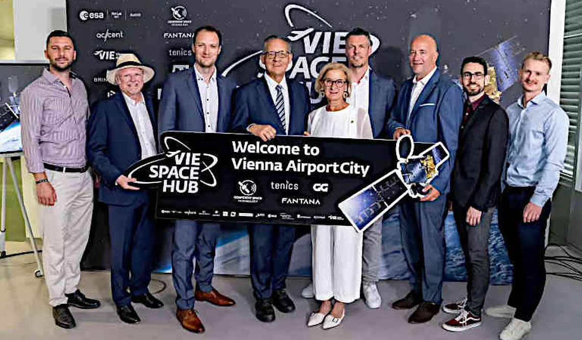 Eröffnung der Space Factory im ESA-Phi-Lab Austria: Auch die österreichische Busch-Tochter beteiligt sich. 