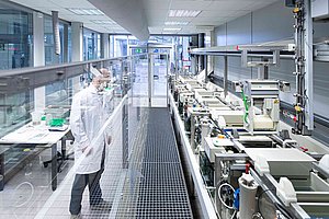 Blick in die Lerngalvanik am Fraunhofer IPA