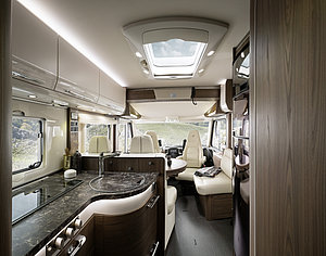 Foto Wohnmobil Innenansicht (Bild: Hymer)