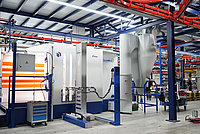 Kabine, Pulverzentrum und Pulverpistolen sowie der Twin-Zyklon bilden die Basis für weitgehend automatisierte, schnelle und verlustarme Farbwechsel (Bild: Nordson)