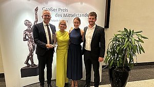Ralph Weidling, Susanne Weidling, Ann-Katrin Weidling und Patrick Jennings