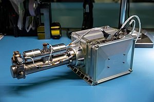 Von Inficon fliegt das Massenspektrometer Transpector MPH mit zum Mond. 