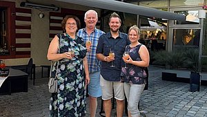 Siegfried und Karin Nittmann (links) haben die Unternehmensführung der Nittmann Filter GmbH an ihre Kinder Manuel und Kerstin Nittmann übergeben