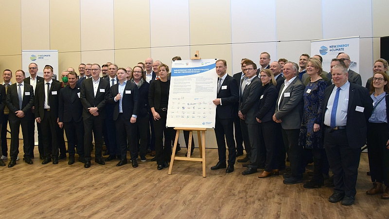 Gruppenbild Industriepakt NRW