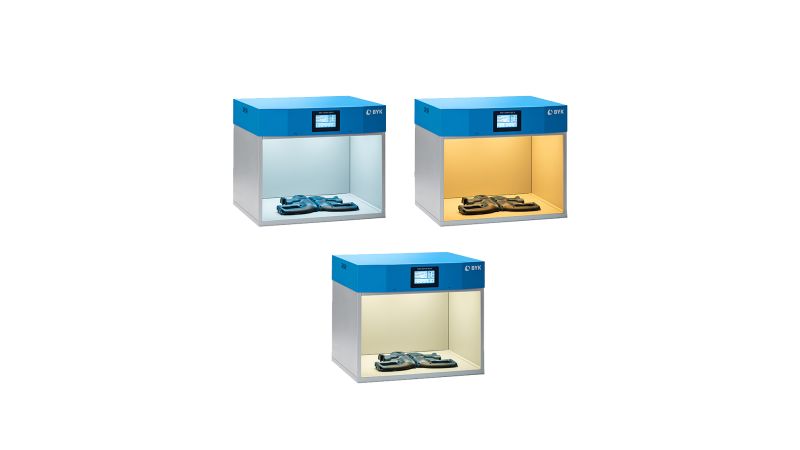 Die Lichtkabine byko-spectra LED 6 von BYK-Gardner ermöglicht die visuelle Beurteilung von Farben und Materialien unter unterschiedlichen standardisierten LED-Lichtarten.