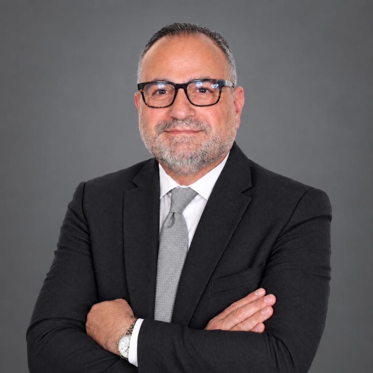 Porträt von Abdallah Dabaghi, Managing Director MEA bei Bodo Möller Chemie