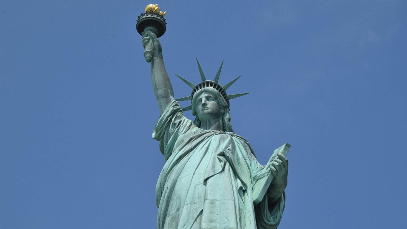 Blick auf den oberen Teil der Freiheitsstatue