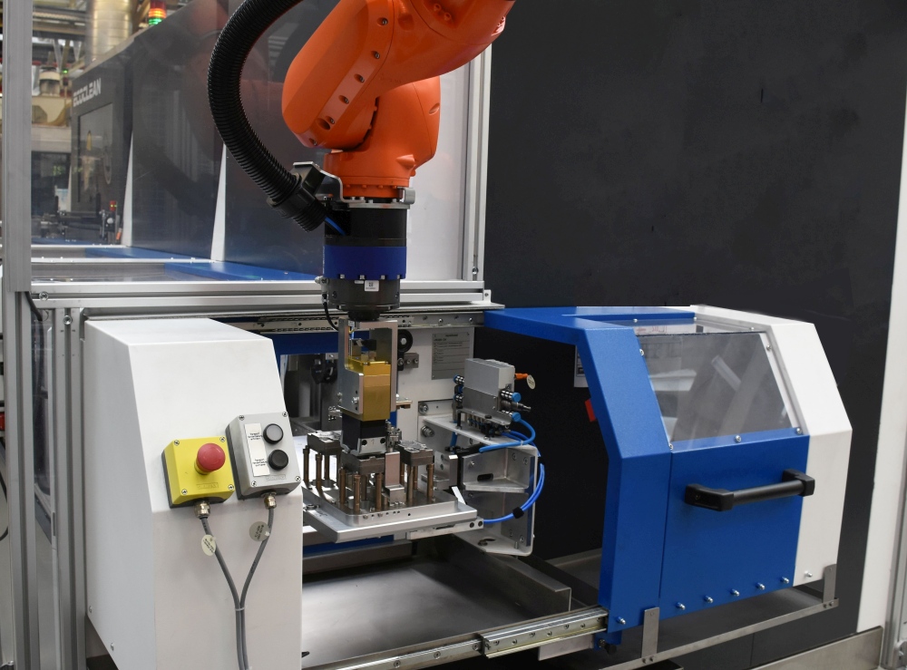 Extraction robot